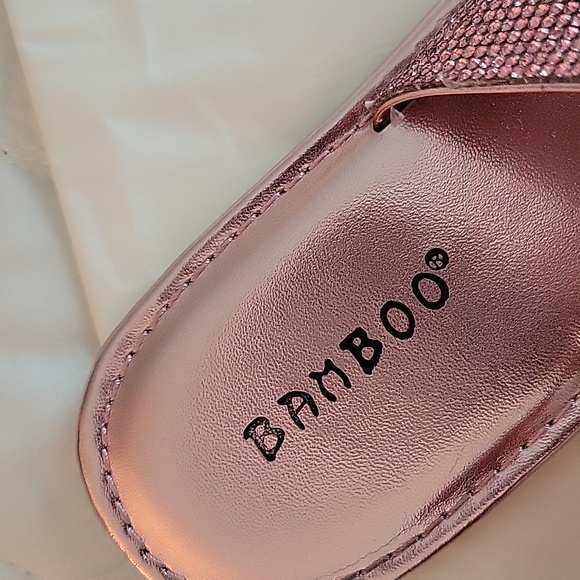 Sandals - Picture 3 of 4